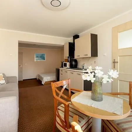 For 2 People With Terrace Apartment