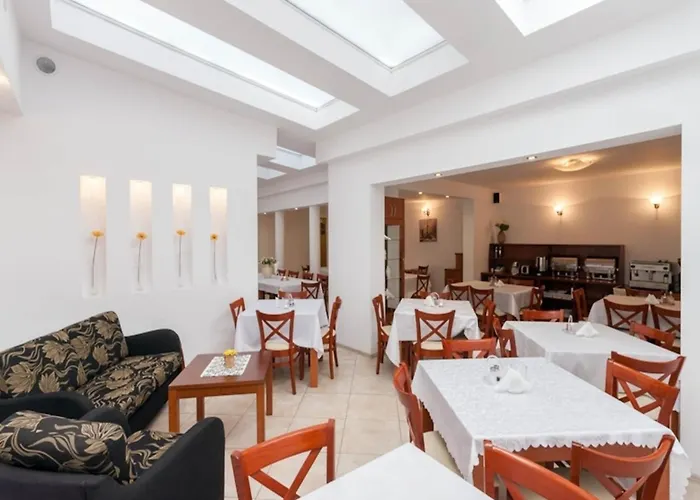 Close To The * Реваль